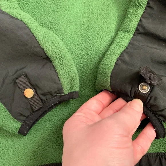 The North Face boys green and black fleece full zip jacket size 14-16 - Picture 4 of 5